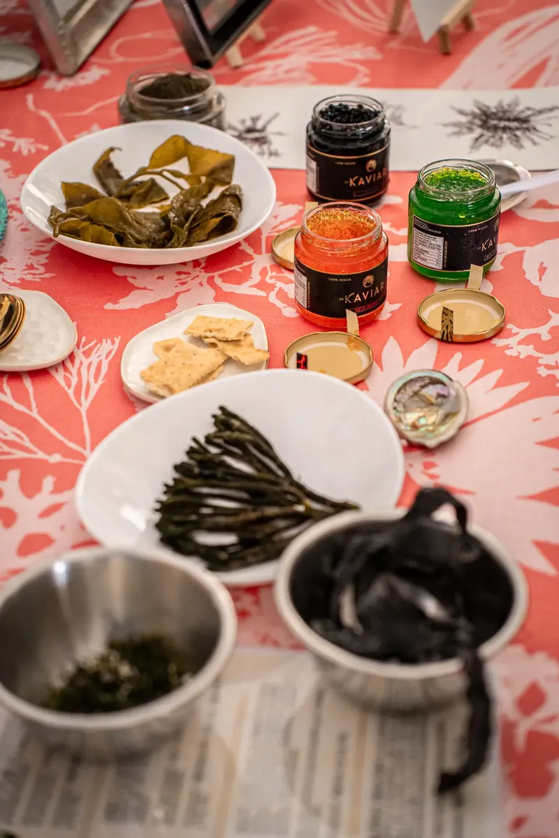 Algas marinas y caviar vegetal